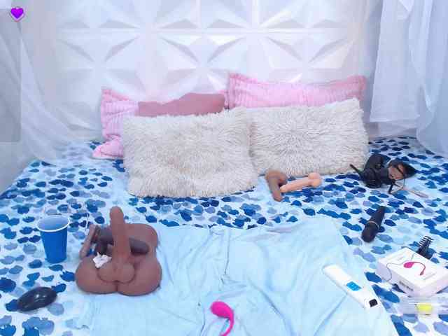 adissonpetite webcam