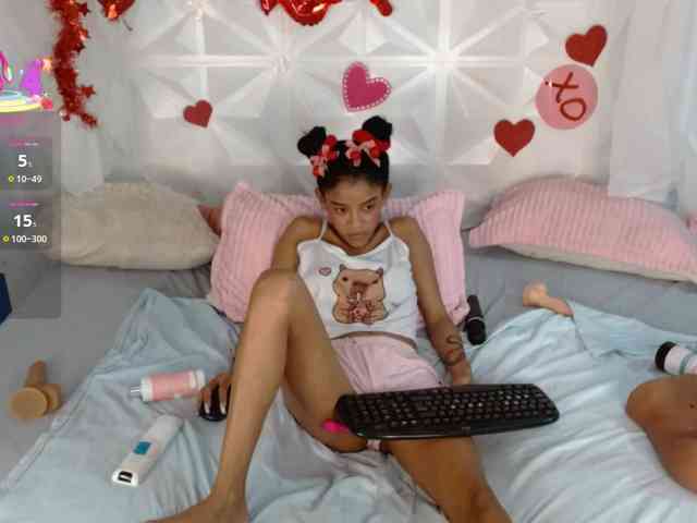 adissonpetite webcam