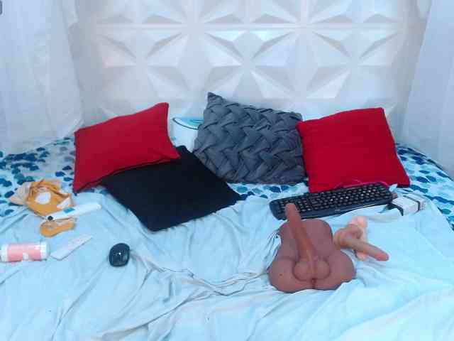 adissonpetite webcam