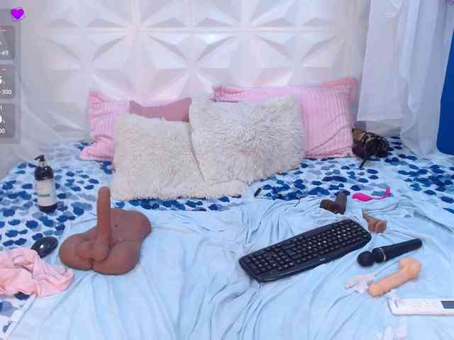 adissonpetite webcam