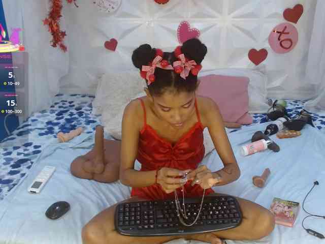 adissonpetite webcam