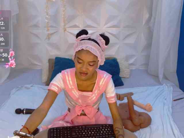 adissonpetite webcam