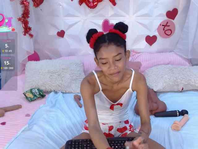 adissonpetite webcam