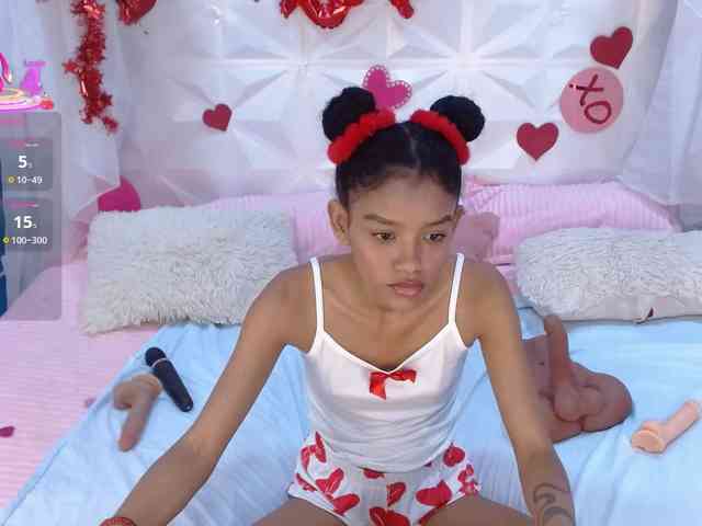 adissonpetite webcam