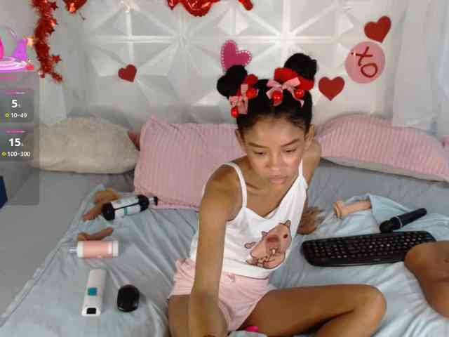 adissonpetite webcam