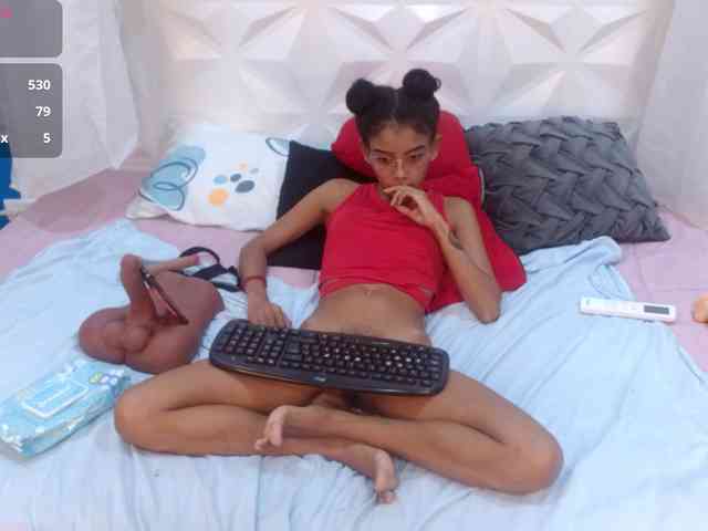 adissonpetite webcam