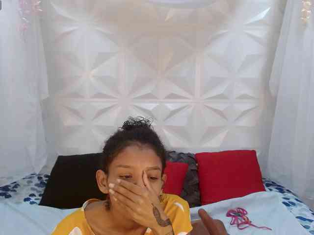 adissonpetite webcam