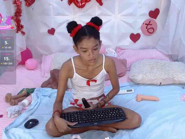 adissonpetite webcam