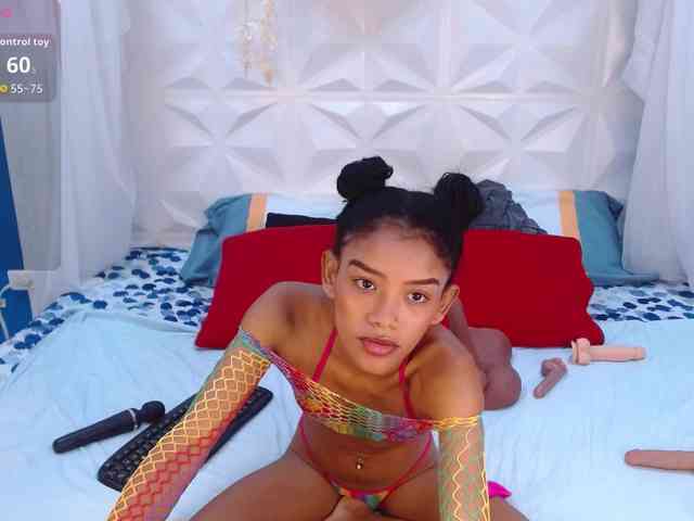 adissonpetite webcam