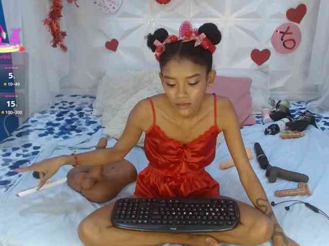 adissonpetite webcam