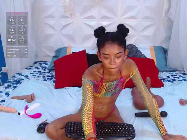 adissonpetite webcam