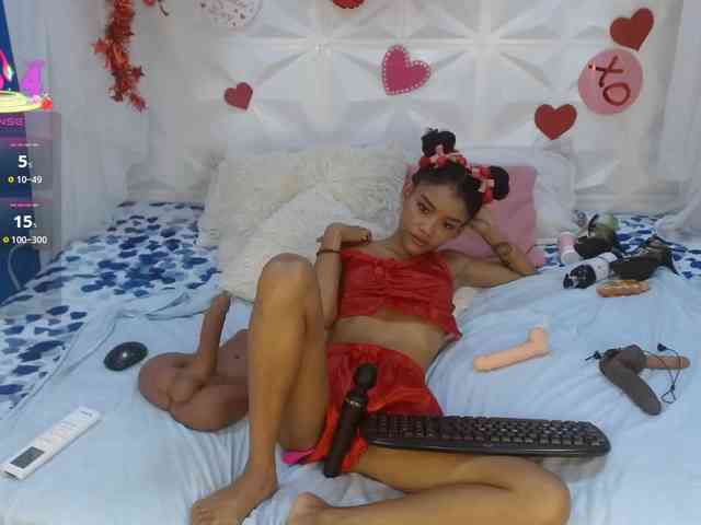 adissonpetite webcam