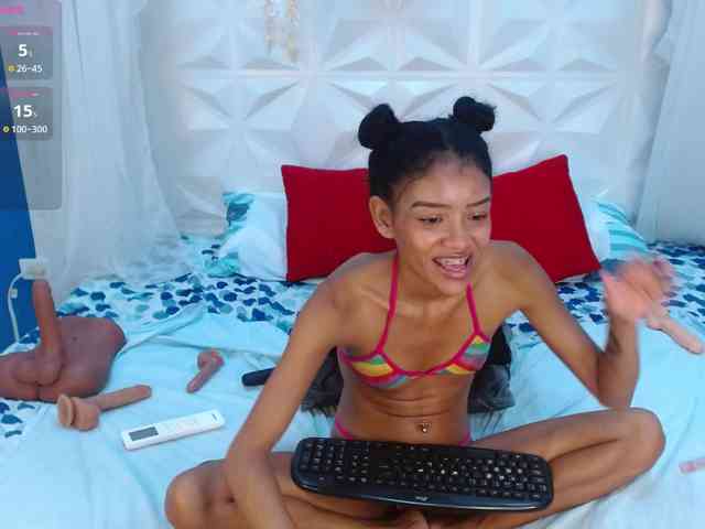 adissonpetite webcam