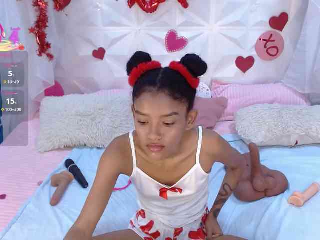 adissonpetite webcam