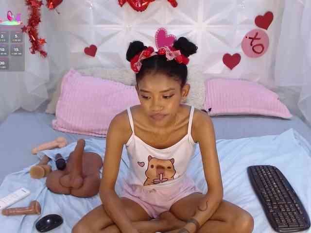 adissonpetite webcam