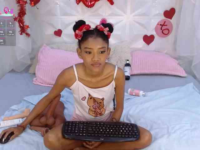 adissonpetite webcam