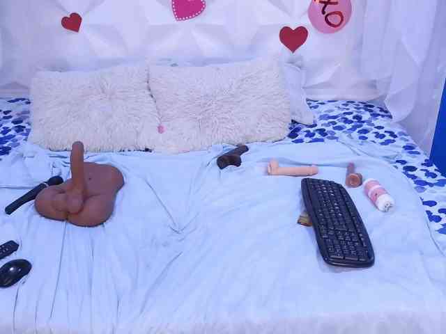 adissonpetite webcam