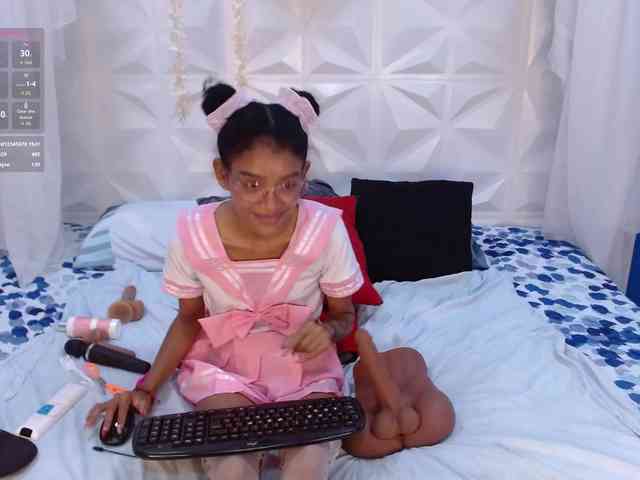 adissonpetite webcam