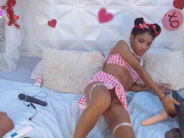 adissonpetite webcam