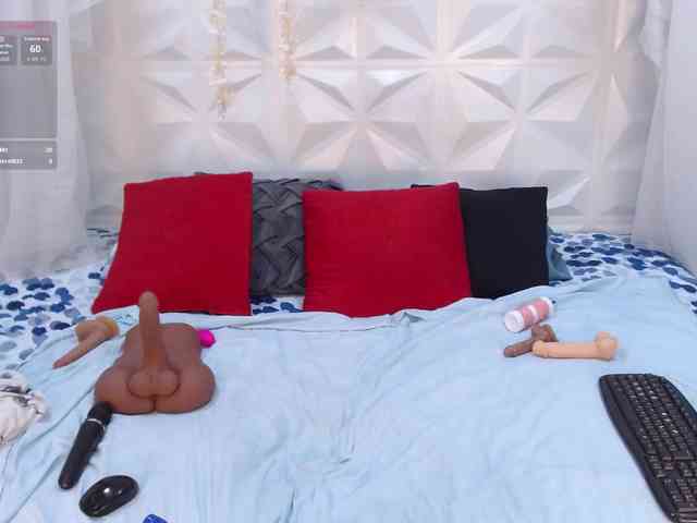 adissonpetite webcam