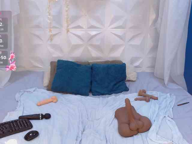 adissonpetite webcam