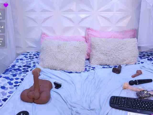 adissonpetite webcam