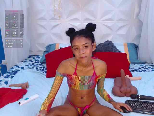 adissonpetite webcam