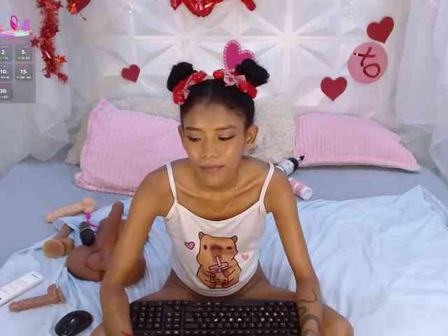 adissonpetite webcam