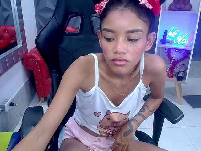 adissonpetite adissonpetite