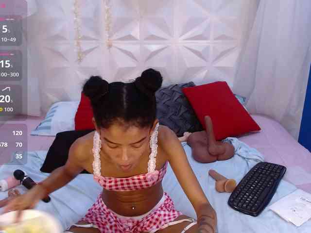 adissonpetite webcam