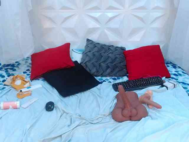 adissonpetite webcam