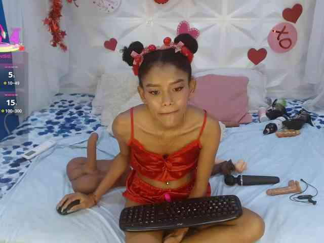 adissonpetite webcam