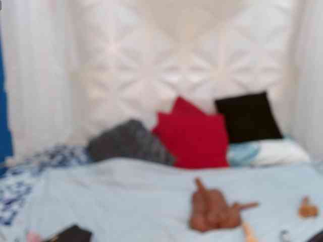 adissonpetite webcam