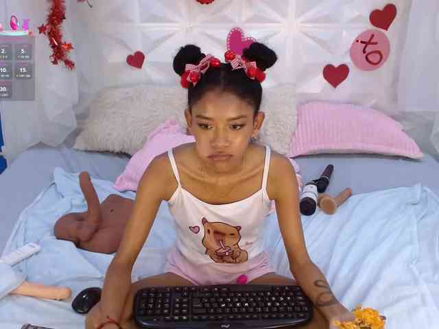 adissonpetite Live Webcam on BongaCams