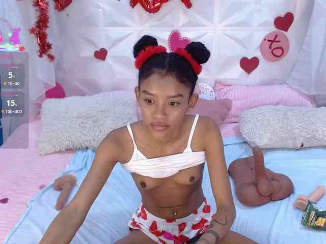 adissonpetite webcam