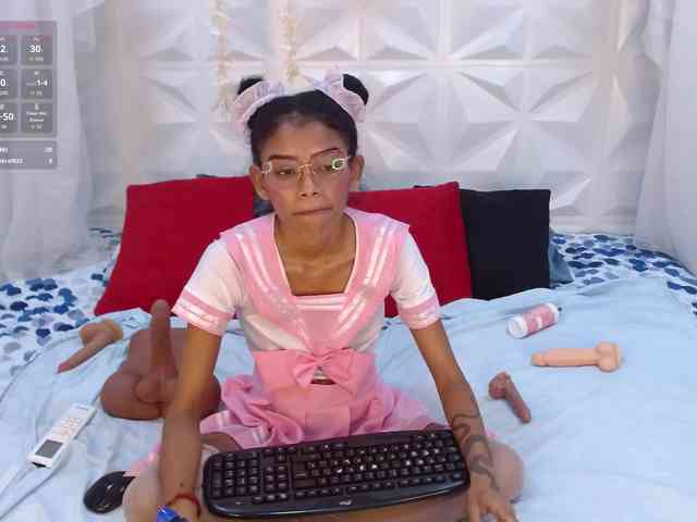 adissonpetite webcam