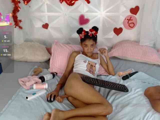 adissonpetite webcam