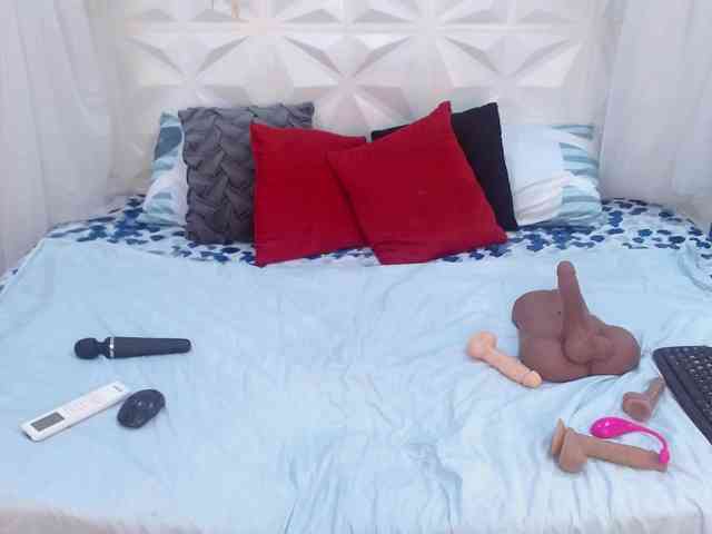 adissonpetite webcam