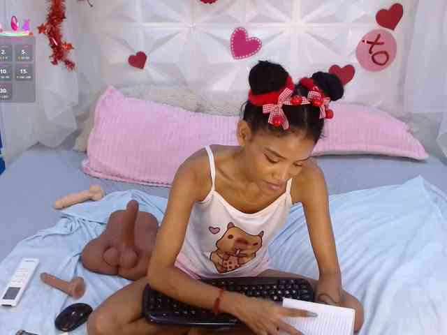 adissonpetite webcam