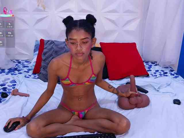 adissonpetite webcam