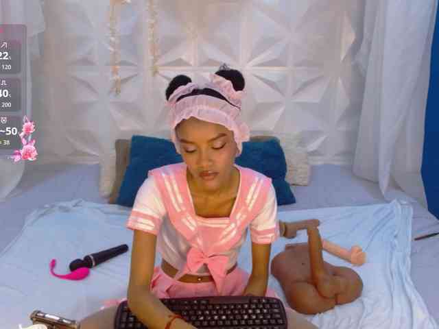 adissonpetite webcam