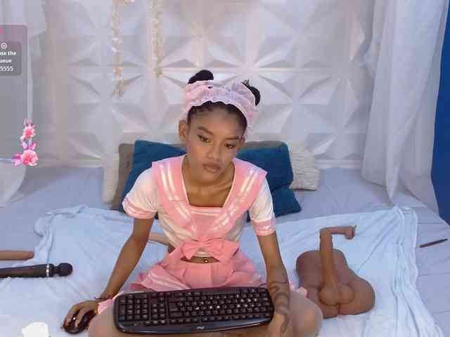 adissonpetite webcam