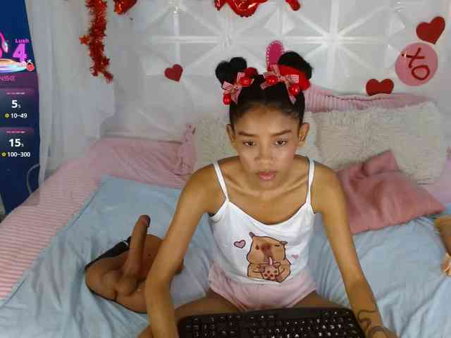 adissonpetite webcam