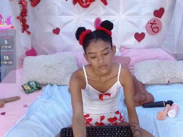 adissonpetite webcam