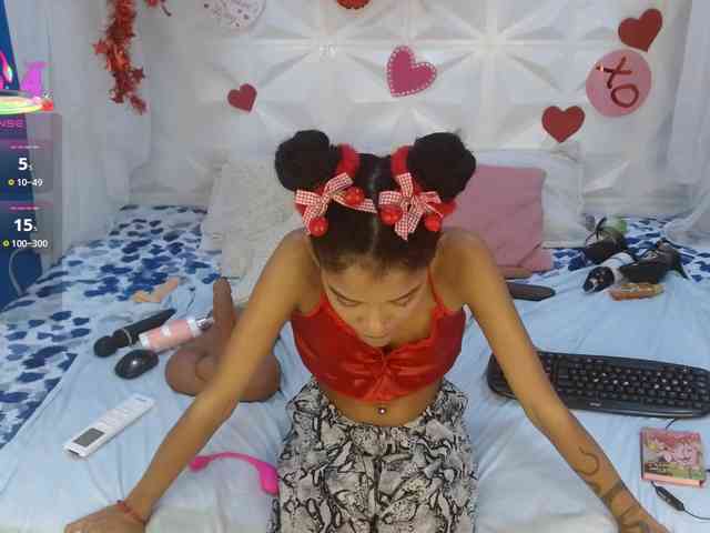 adissonpetite webcam