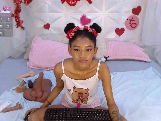 adissonpetite webcam