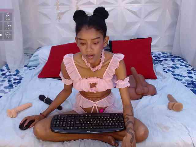 adissonpetite webcam