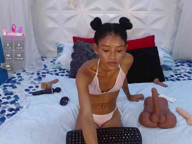 adissonpetite webcam