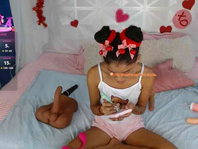 adissonpetite webcam