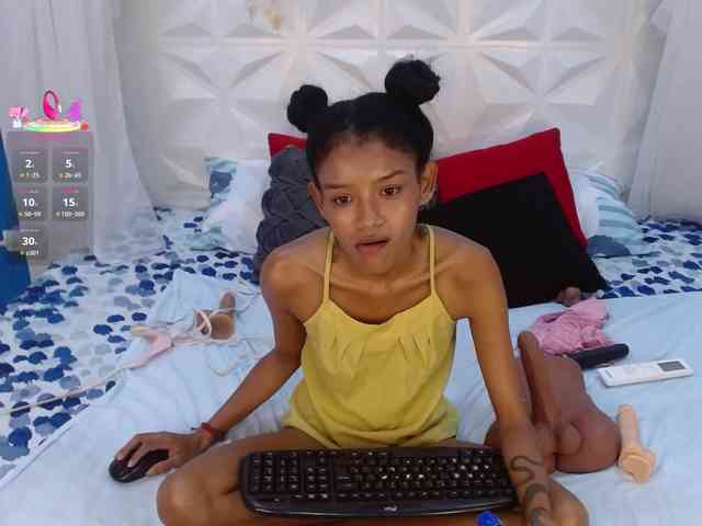 adissonpetite webcam